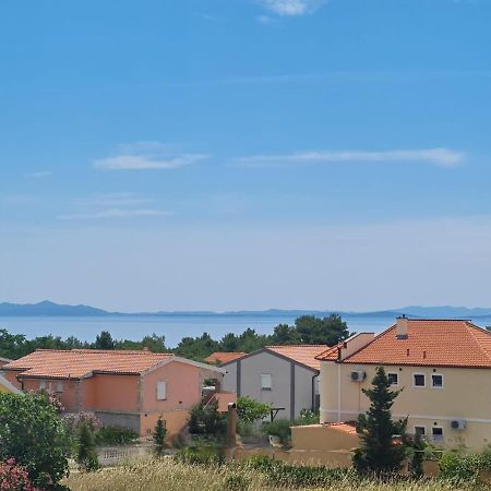 ויר Villa Mena מראה חיצוני תמונה